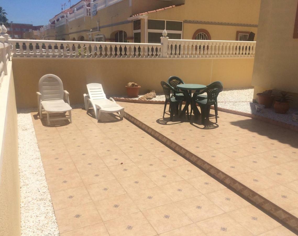 Torrevieja, La Torreta Ground Floor Apartment With Large Private Patio Garden Exterior foto